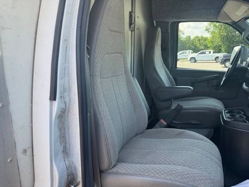 Used 2021 Chevrolet Express 3500 w/ Power Convenience Package RWD image 22