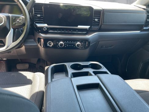 Used 2024 GMC Sierra 1500 Elevation AWD/4WD image 11