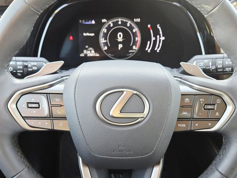 Used 2024 Lexus RX 350 FWD w/ Technology Package image 25