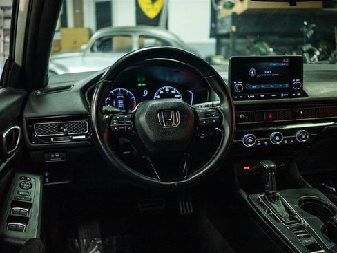 Used 2022 Honda Civic Sport image 14