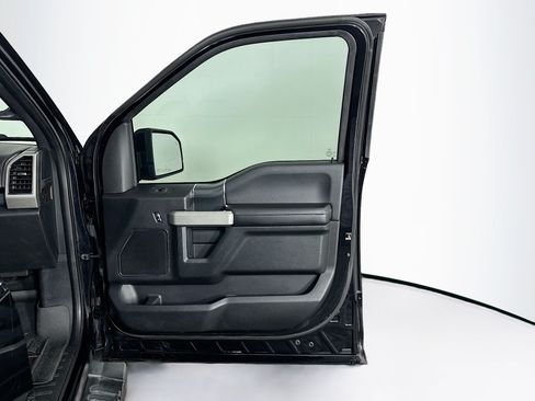 Used 2018 Ford F150 Lariat AWD/4WD image 32