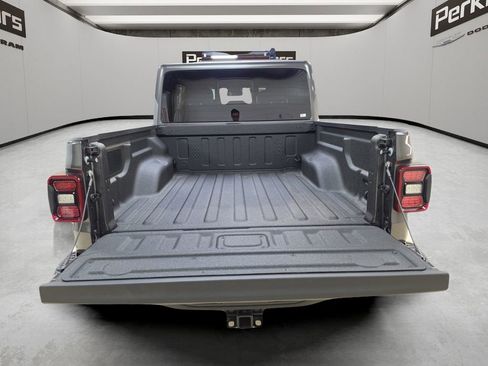 New 2026 Jeep Gladiator Rubicon AWD/4WD image 12