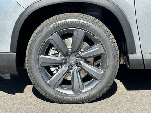 New 2026 Honda Pilot Sport image 32