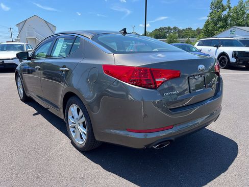 Used 2013 Kia Optima EX w/ Premium Pkg FWD image 2