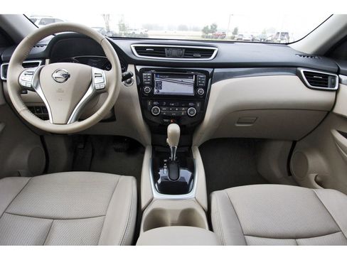 Used 2015 Nissan Rogue SL image 12