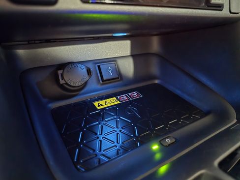 Used 2022 Toyota RAV4 XSE image 23