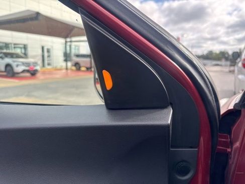 Certified 2020 Nissan Kicks SR image 14