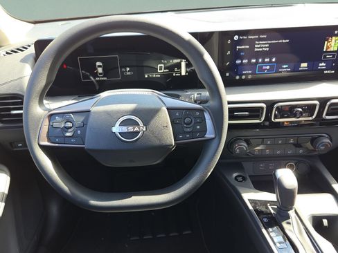 Used 2010 Ford Taurus SEL image 11