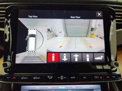 Used 2022 Jeep Grand Wagoneer Series III image 8