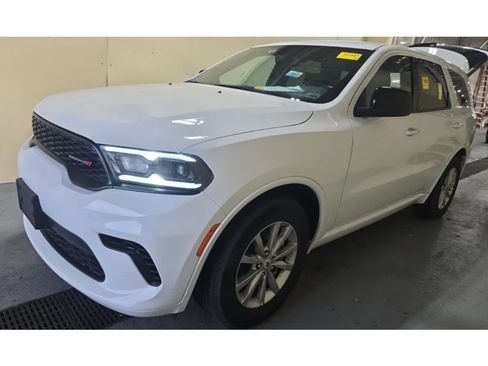Used 2025 Dodge Durango GT RWD image 1