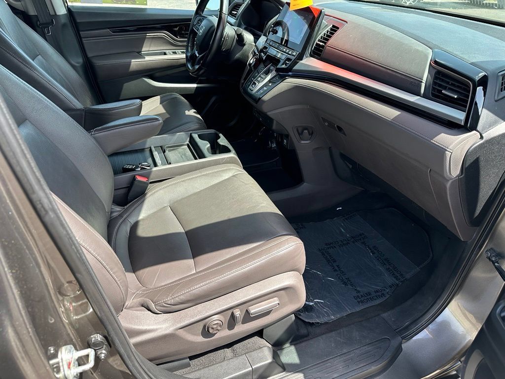Used 2021 Honda Odyssey Touring image 16