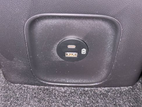 Used 2022 Ford Escape SEL image 36