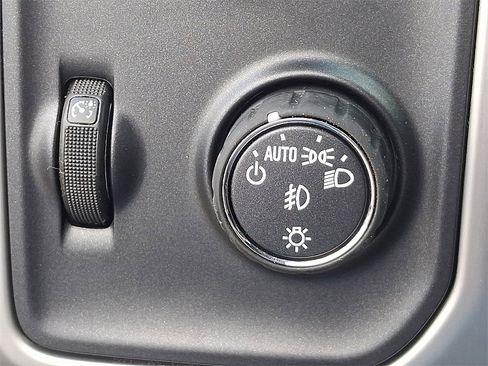 Used 2018 GMC Sierra 1500 SLT image 23