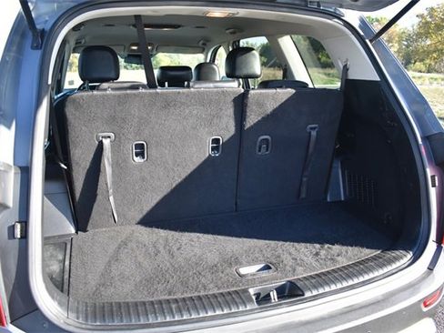 Used 2020 Kia Telluride LX image 17