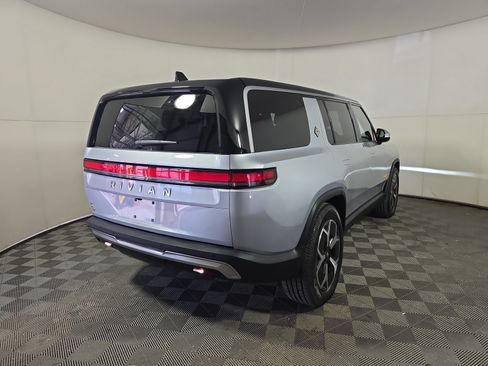 Used 2024 Rivian R1S Adventure AWD/4WD image 5