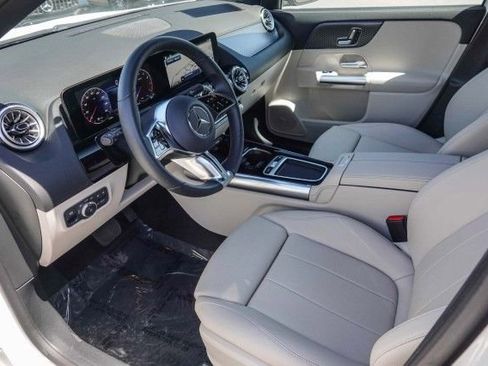 Used 2025 Mercedes-Benz GLA 250 GLA 250 image 17