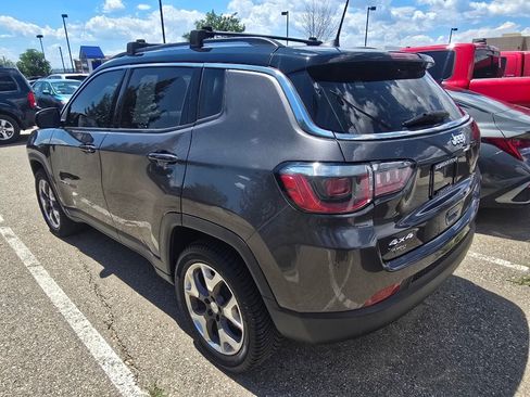 Used 2019 Jeep Compass Limited AWD/4WD image 3
