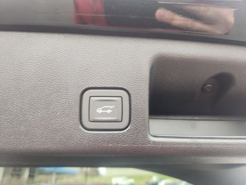 New 2025 Chevrolet Equinox EV RS image 14