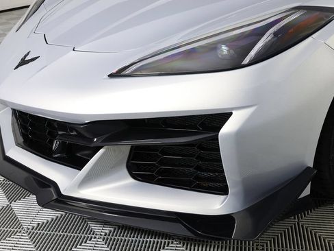 Used 2024 Chevrolet Corvette Z06 RWD image 37
