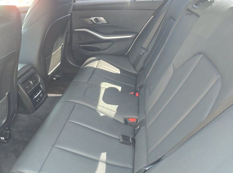 Used 2019 BMW 330i Sedan w/ Convenience Package RWD image 8
