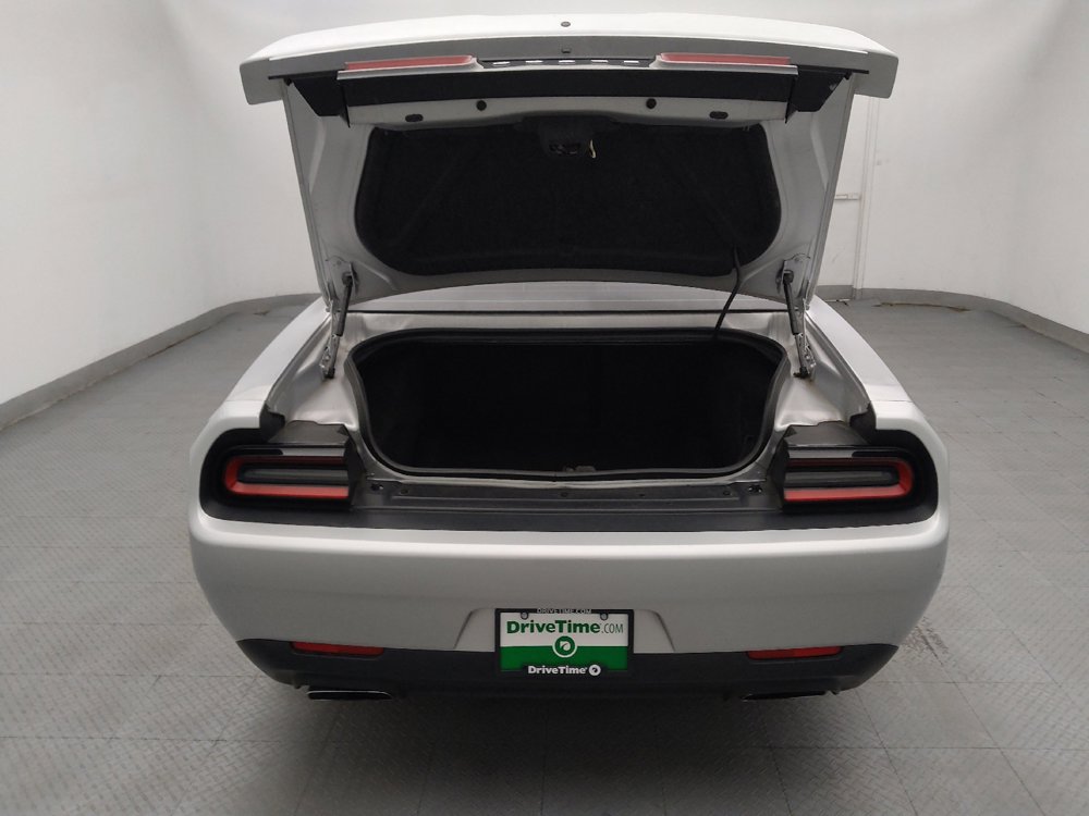 Used 2020 Dodge Challenger R/T RWD image 29