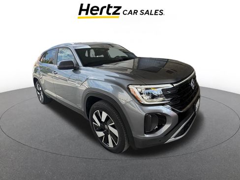 Used 2025 Volkswagen Atlas Cross Sport SE image 1