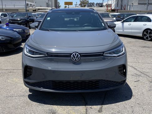 Used 2023 Volkswagen ID.4 Pro S RWD image 3