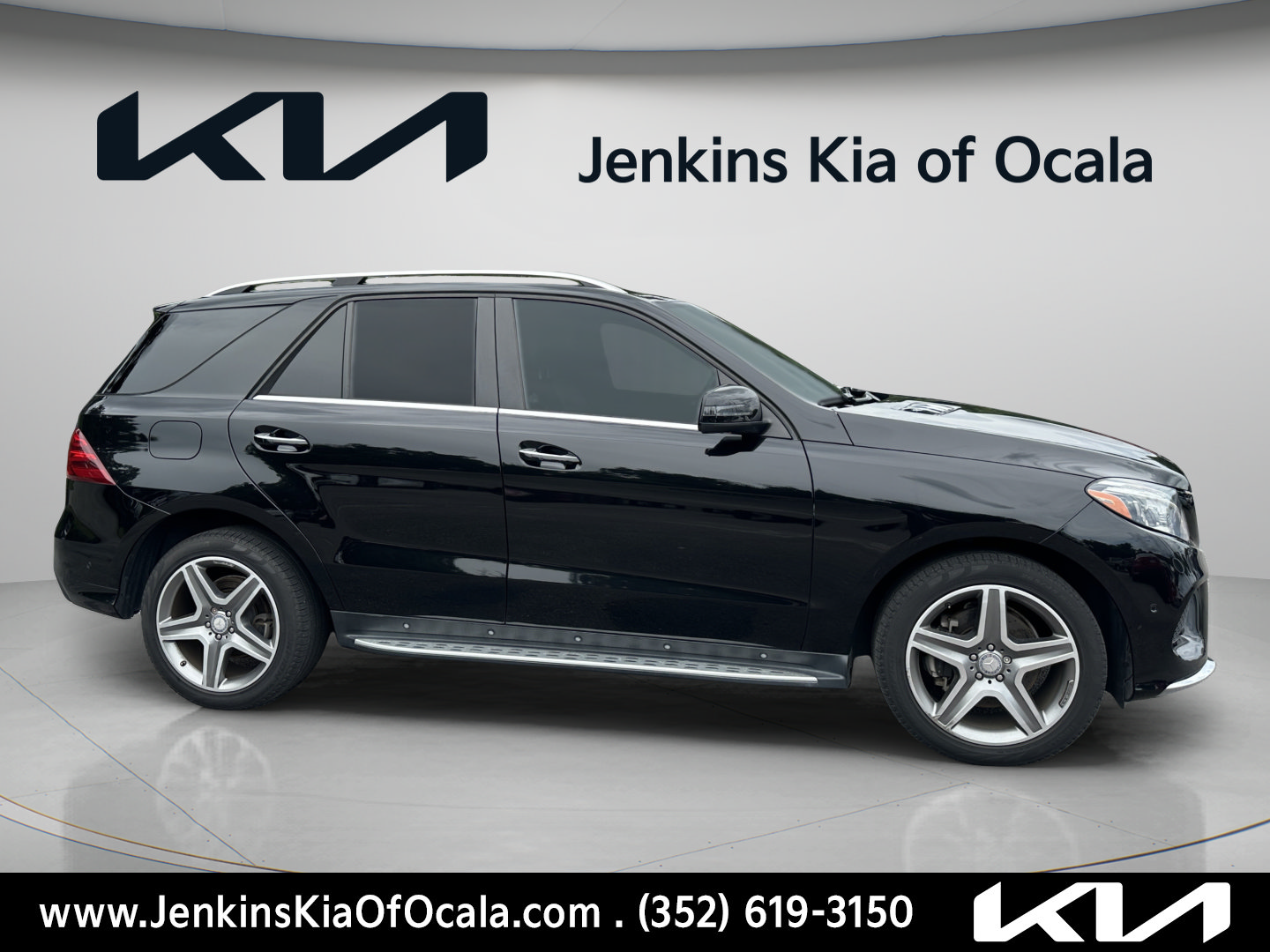 Used 2016 Mercedes-Benz GLE 400 4MATIC image 2