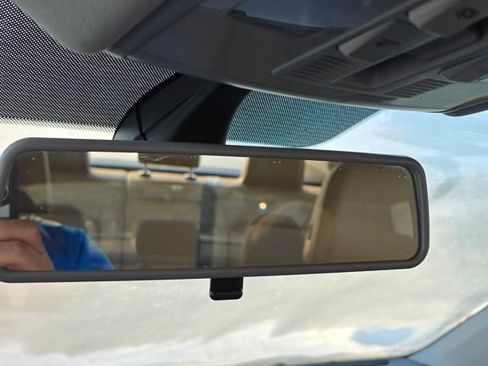 Used 2021 Volkswagen Jetta SE w/ SE Cold Weather Package image 22