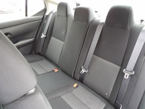 Used 2025 Nissan Sentra SV FWD image 22