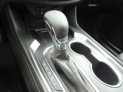 Certified 2022 Chevrolet Traverse LT image 16