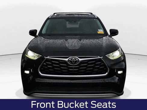 Used 2021 Toyota Highlander Platinum FWD image 10