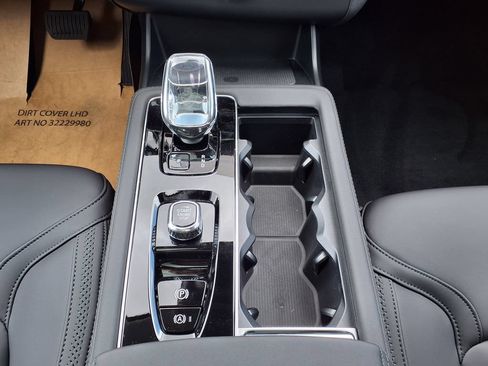 New 2026 Volvo XC90 B5 Core AWD/4WD image 28