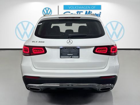 Used 2022 Mercedes-Benz GLC 300 image 4