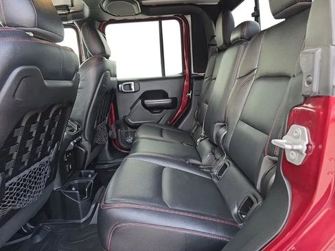 Used 2021 Jeep Gladiator Rubicon AWD/4WD image 15