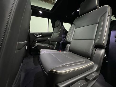 Used 2022 GMC Yukon SLT w/ SLT Premium Package image 26