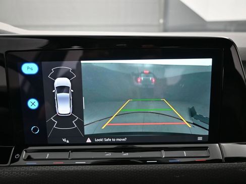 Used 2024 Volkswagen GTI SE w/ SE Leather Seats Package image 27