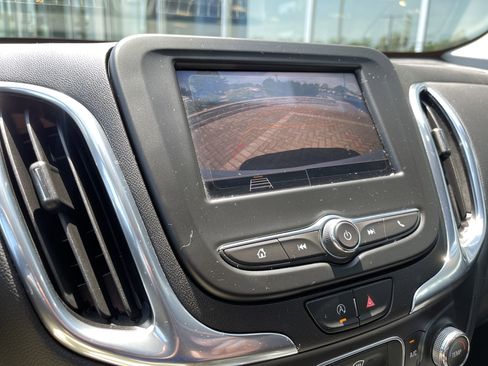 Used 2023 Chevrolet Equinox LT image 26