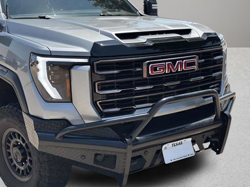 Used 2024 GMC Sierra 2500 AT4X w/ AT4X AEV Edition AWD/4WD image 29