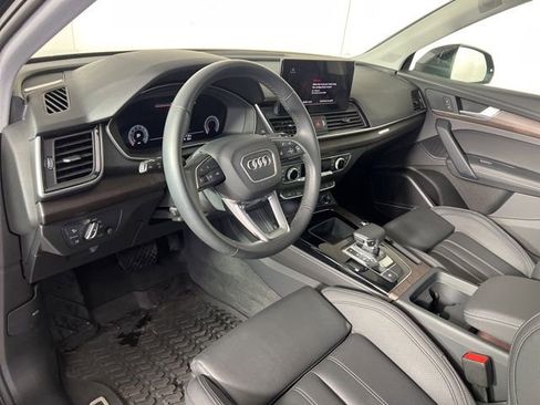 Certified 2023 Audi Q5 2.0T Premium Plus w/ Premium Plus Package image 19