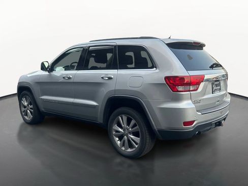 Used 2012 Jeep Grand Cherokee Laredo AWD/4WD image 5
