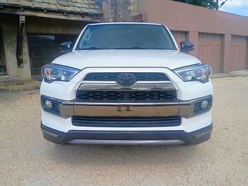 Used 2019 Toyota 4Runner Limited RWD image 3
