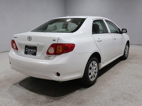 Used 2010 Toyota Corolla LE w/ All Weather Guard Pkg FWD image 2