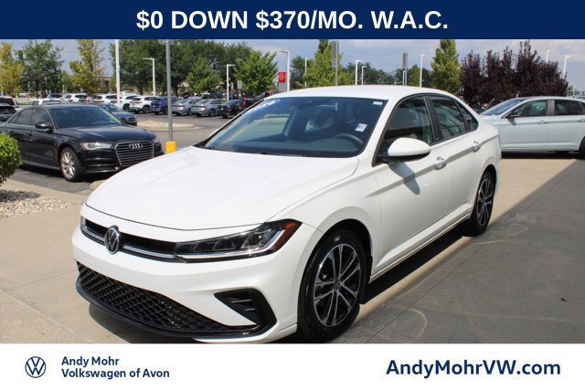 Used 2026 Volkswagen Jetta Sport FWD image 3