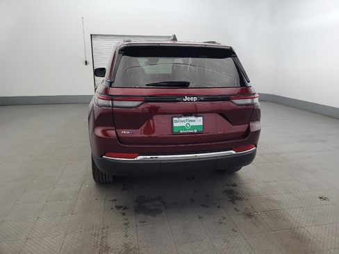 Used 2022 Jeep Grand Cherokee Limited 4xe image 6