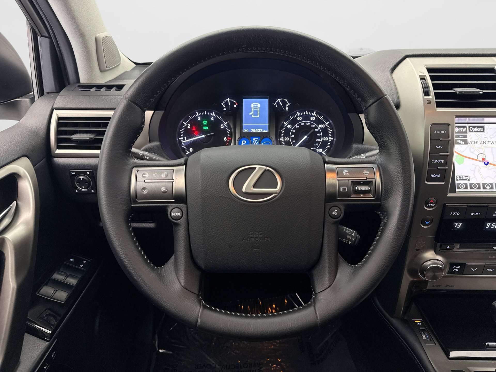 Used 2017 Lexus GX 460 w/ Navigation Package AWD/4WD image 12