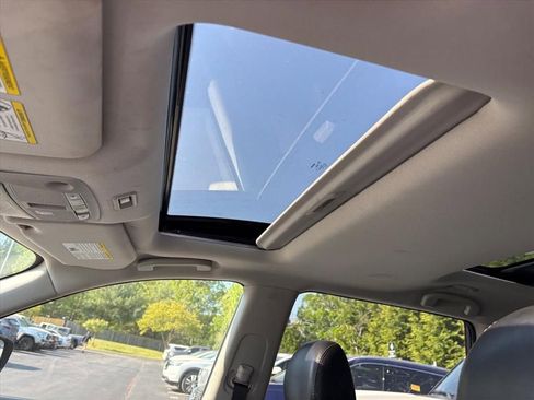 Used 2019 Nissan Pathfinder Platinum AWD/4WD image 10