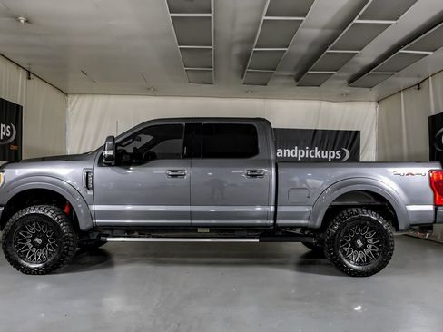 Used 2022 Ford F250 Lariat w/ Lariat Value Package AWD/4WD image 12