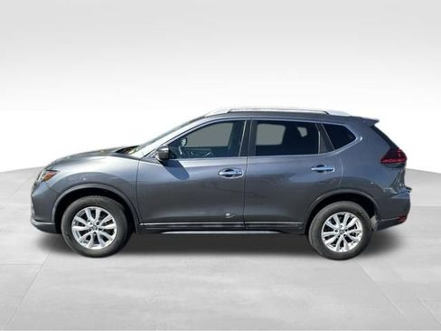 Used 2018 Nissan Rogue SV AWD/4WD image 3