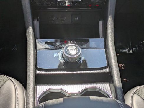 New 2025 Jeep Grand Cherokee L Altitude image 17